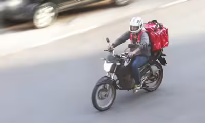 ministerio-publico-eleitoral-orienta-empresas-de-transporte-e-entregas-a-evitar-propaganda-eleitoral-nos-veiculos