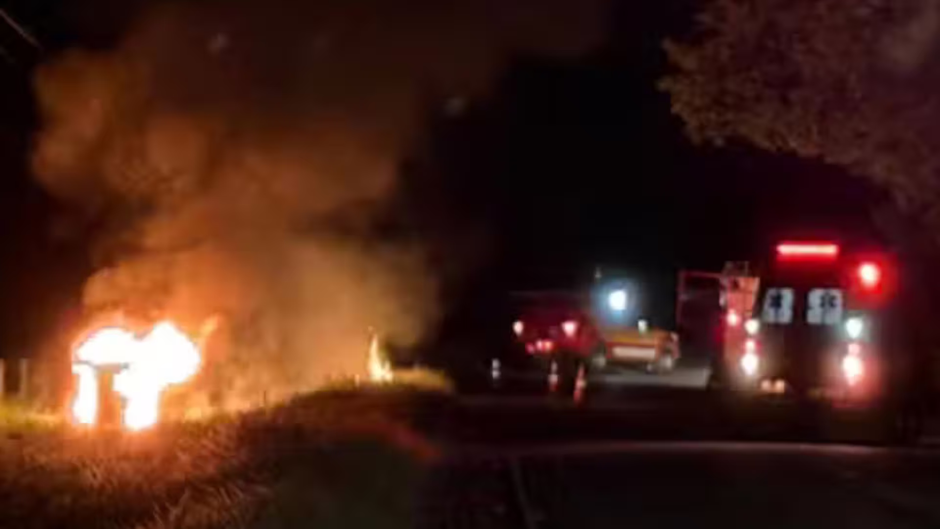 idoso-morre-apos-carro-capotar,-sair-da-pista-e-pegar-fogo-em-rodovia-no-sudeste-do-tocantins