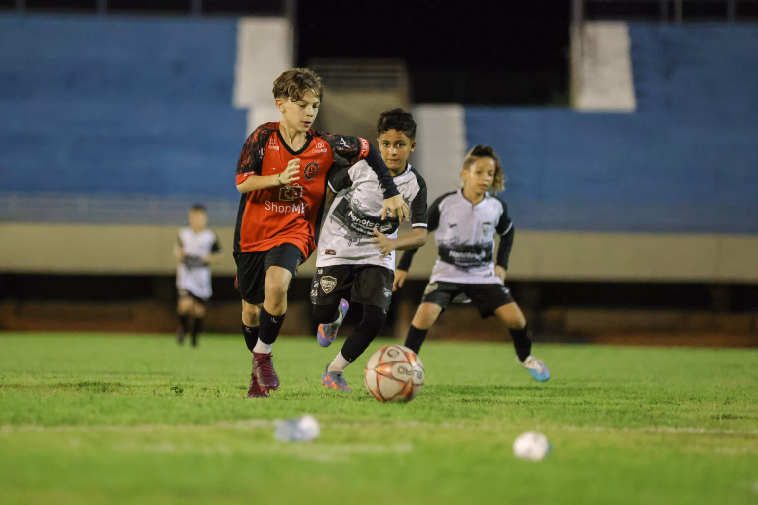 prefeitura-de-palmas-lanca-neste-sabado-(12)-projeto-que-leva-futebol-e-apoio-psicologico-para-criancas