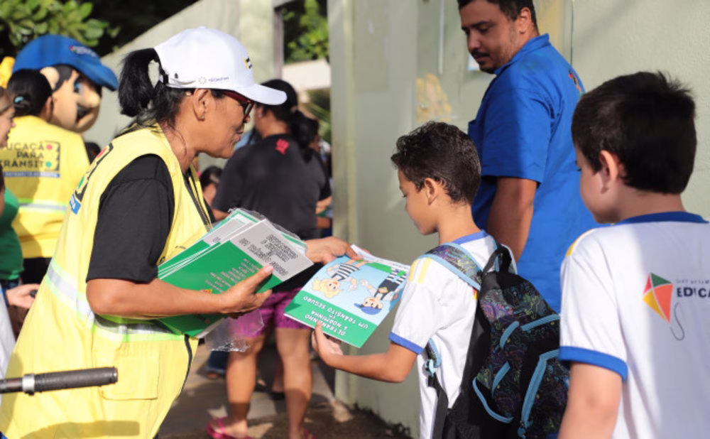 detran/to-conscientiza-condutores-sobre-cuidados-no-transito-no-retorno-do-ano-letivo